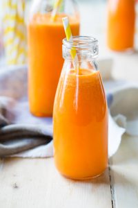 orange-and-carrot-juice-make-costa-rica-products-shopping