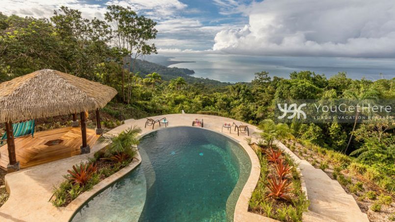 Ballena Royale Luxury Villa in Costa Rica