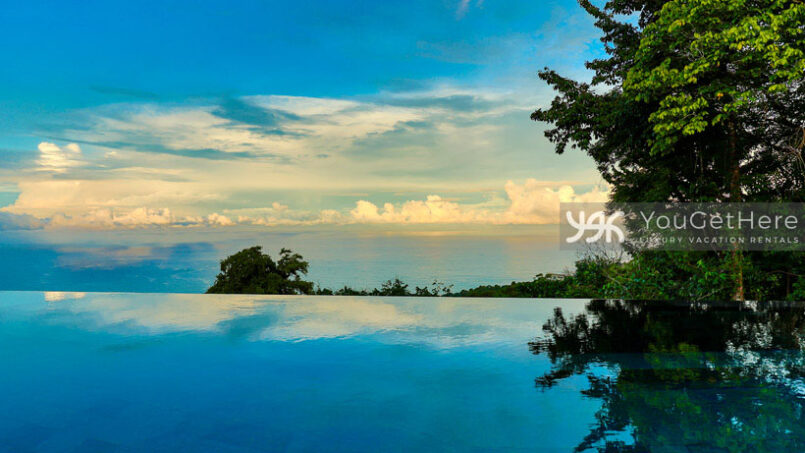 Infinity Views of the Pacific Ocean from the infinity pool at Villa Oro Verde in Costa Rica.