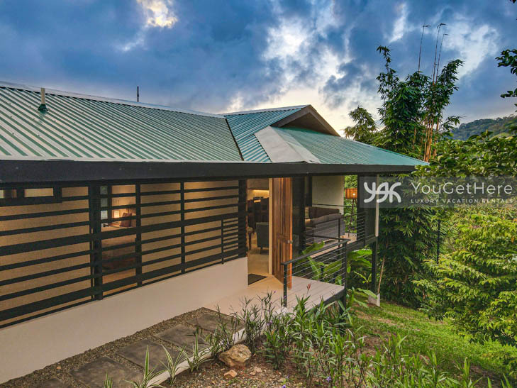 Entryway to Villa Dalu Vacation home in Costa Rica.