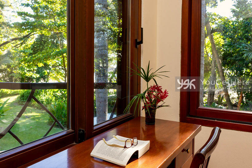 Caballitos del Mar Norte beachfront vacation villa in Dominical Costa Rica.