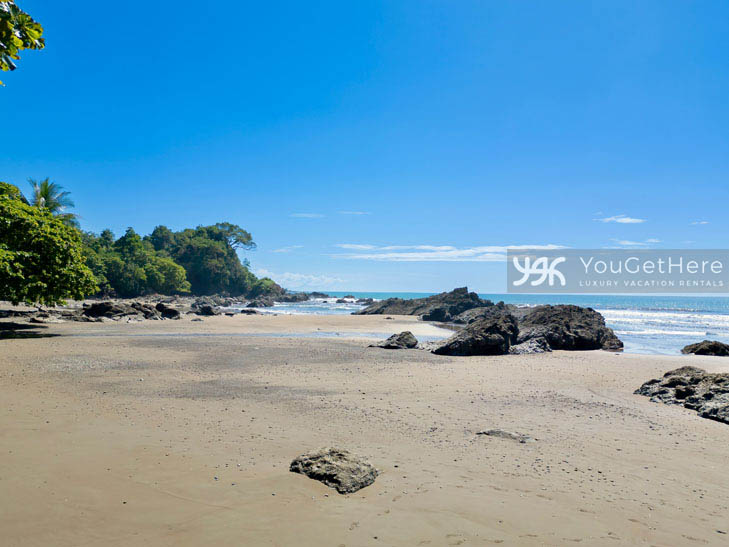 Caballitos del Mar Norte Beachfront vacation rental in Dominical Costa Rica.